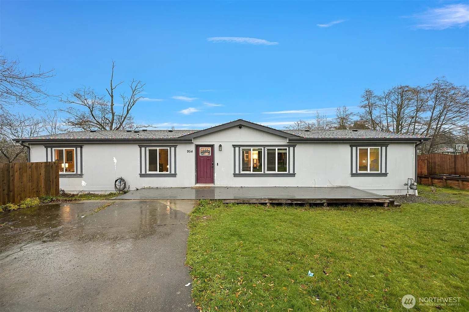 954 Garfield Avenue photo 1