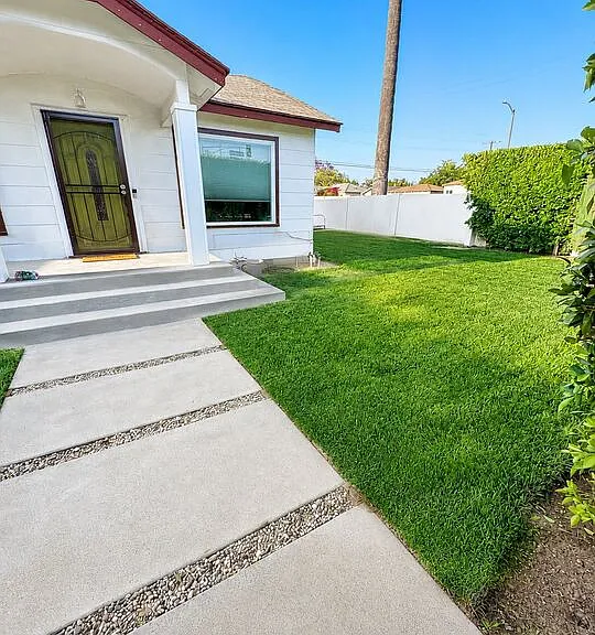 2703 Obama Blvd — Photo 3