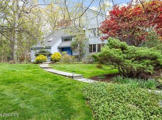42 Stonebrook Ln, Cos Cob, CT 06807