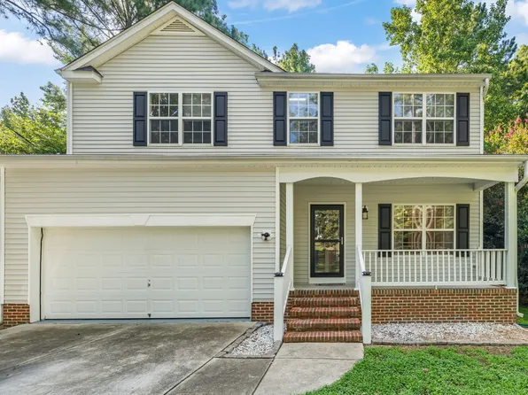 228 River Hills Dr, Clayton, NC 27527