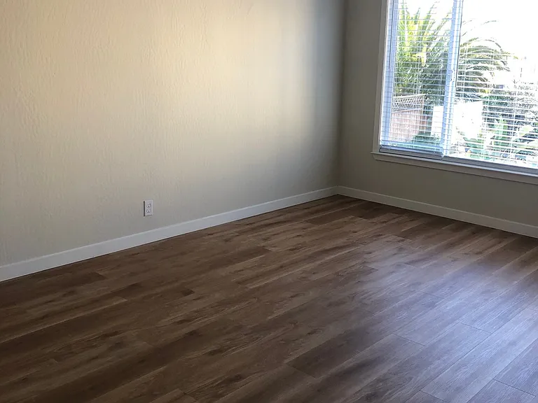 118 E Moltke St #41 — Photo 5