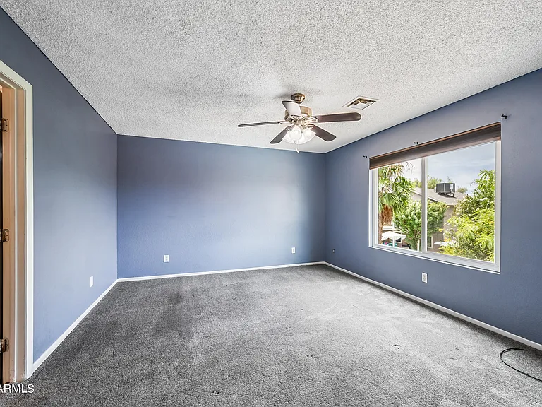 610 N Rosemont Cir — Photo 29
