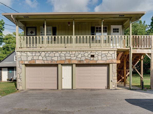 190 E Leawood Ave #3