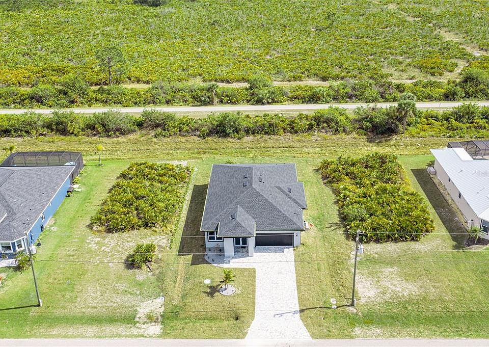 1st image of 384 Baytree Dr