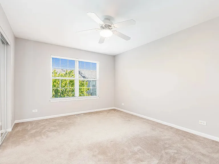 2404 Golf Ridge Cir #2404 — Photo 11