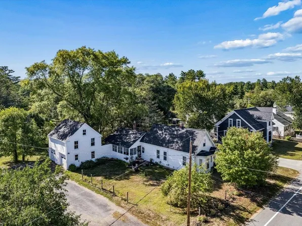 52 S Village Road, Loudon, NH 03307