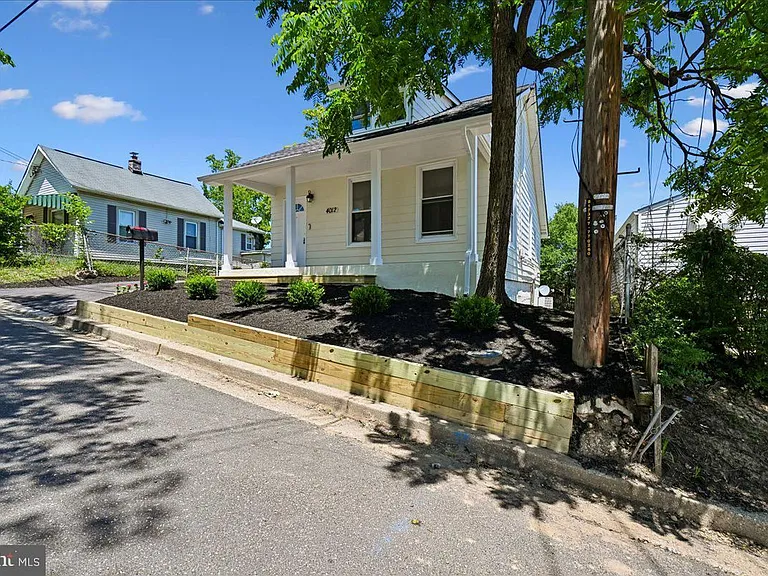 4012 Will St — Photo 3