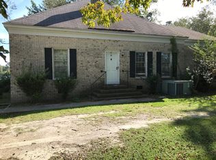 102 Wayne Ave APT 1, Mount Olive, NC 28365