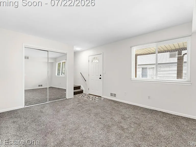15588 Dupage Blvd — Photo 1