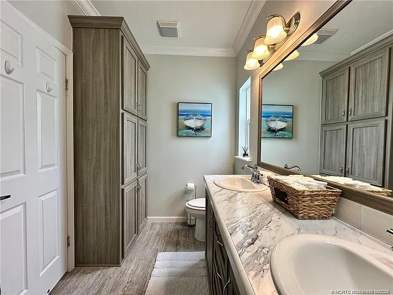 352 NE Starboard Dr — Photo 14