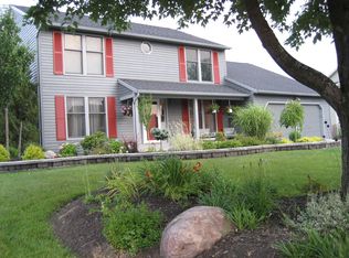 5144 Old Barn Rd, Clay, NY 13041