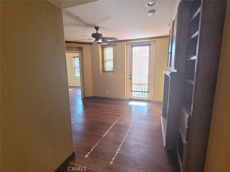 55 Valley Ter — Photo 24