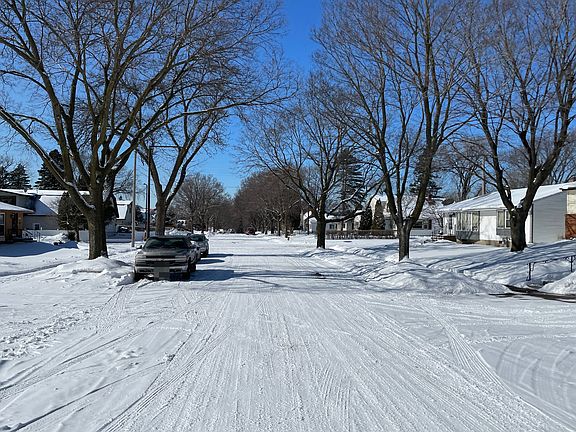 4th image of 1731 Orange Ave E