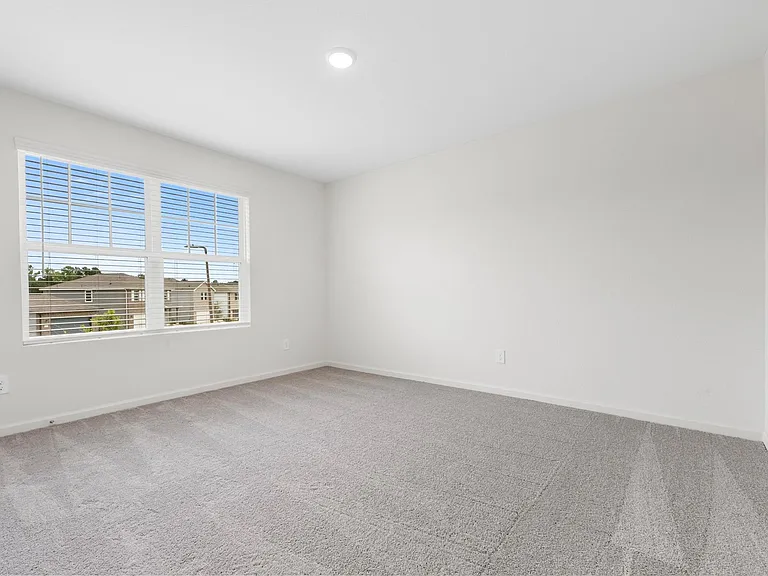 15347 Abella Dr — Photo 30