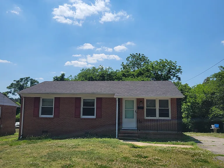 21406 Court St — Photo 1