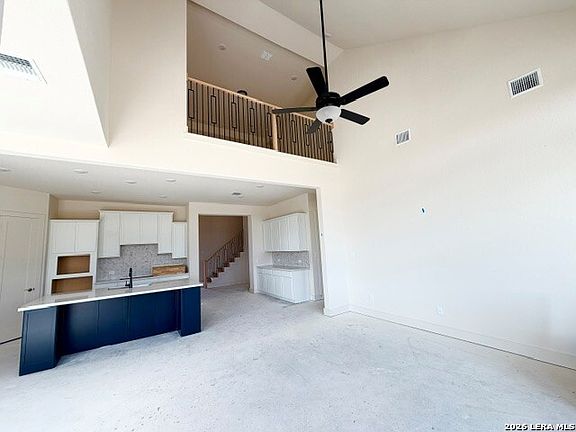 3rd image of 15103 Endsley