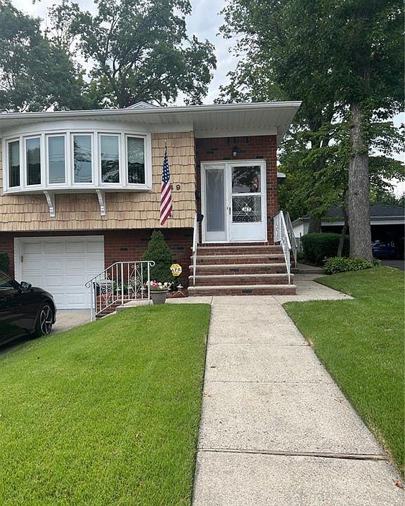 1st image of 149 Hillcrest St