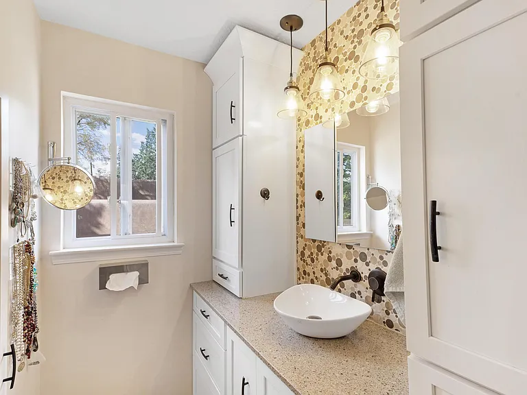 3615 Horacio Ct NE — Photo 24