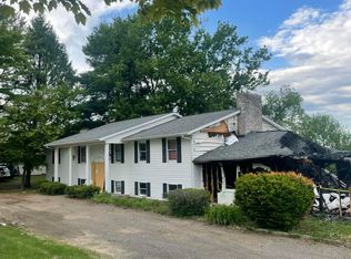 1321 S Westwood Dr, Zanesville, OH 43701