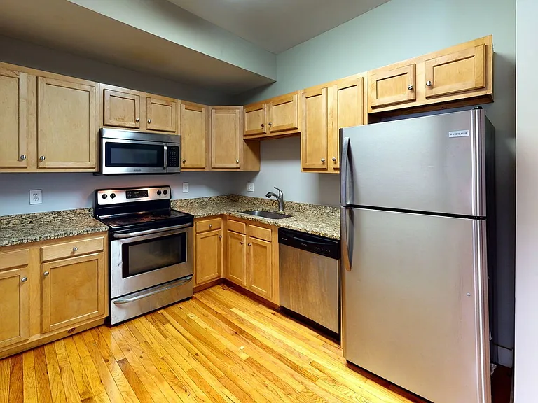 22 Chittenden Ave — Photo 4