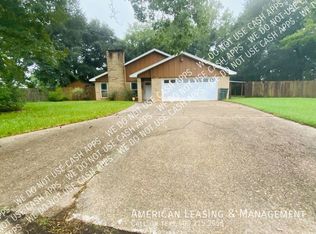 6480 Dakota St, Beaumont, TX 77708