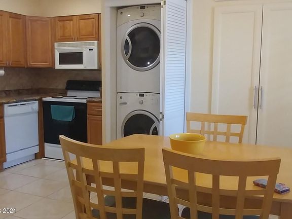 5th image of 913 S Colonial Ct APT A