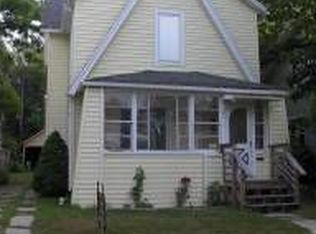 415 Hoover St NE, Grand Rapids, MI 49505