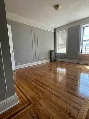 Rented by EXR | media 4