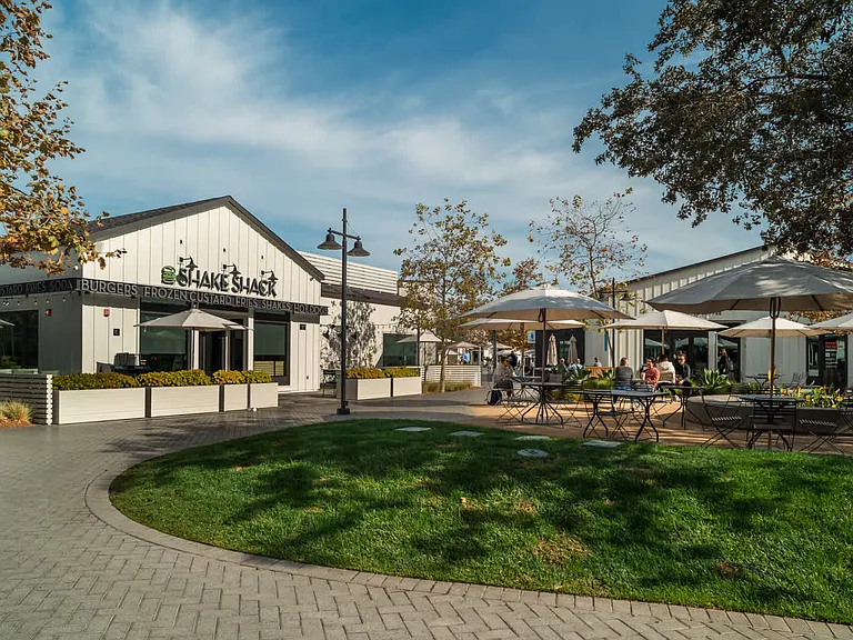 Meals made Easy at One Paseo