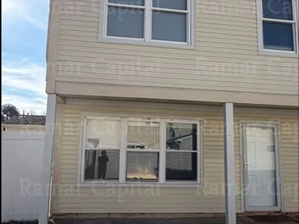 22 Logan Ct, Sicklerville, NJ 08081