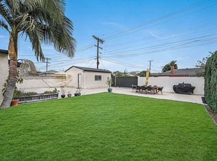 7608 Whitsett Ave, North Hollywood, CA 91605