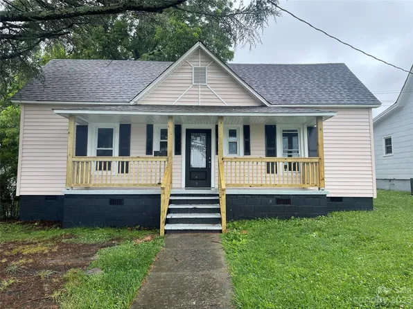 106 E Washington Ave, Bessemer City, NC 28016