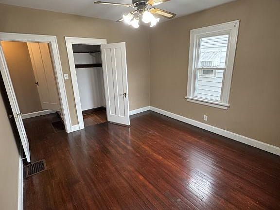 4th image of 8311 Jadwin St
