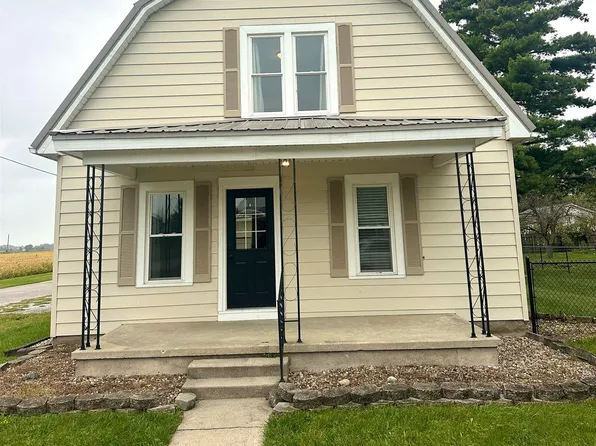 5806 N Sugar St, Uniondale, IN 46791