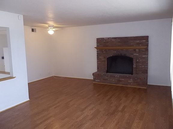 5th image of 6828 E Vernon Ave