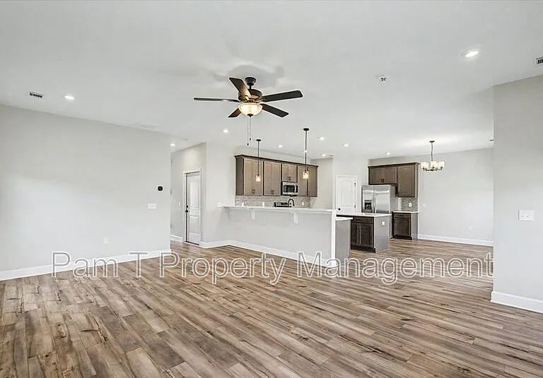 203 Alyssa Ave — Photo 9