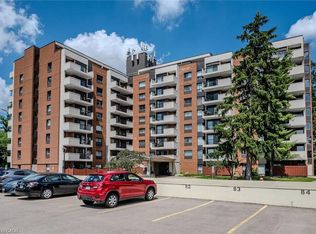 260 Sheldon Ave N #609, Kitchener, ON N2H 6P2