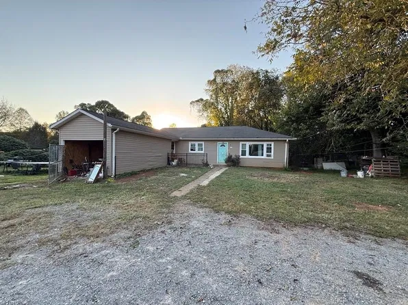 253 Cemetery St, Ronda, NC 28670