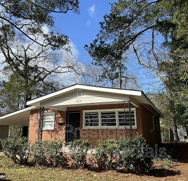 1017 Fleming Ave — Photo 1