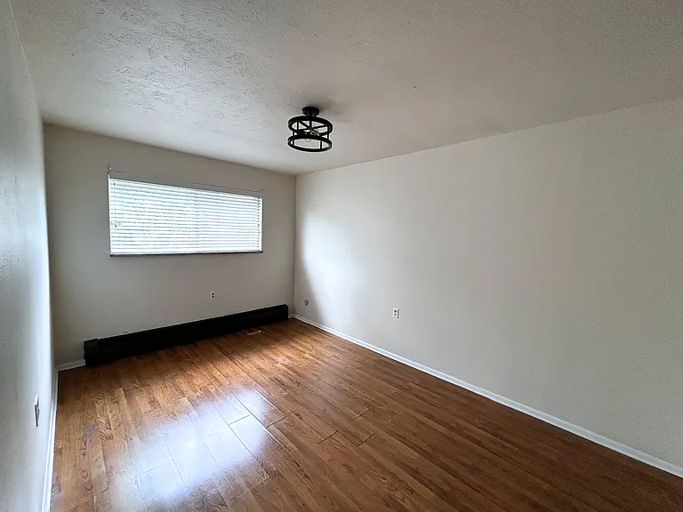 301 Peterson St #305 — Photo 10