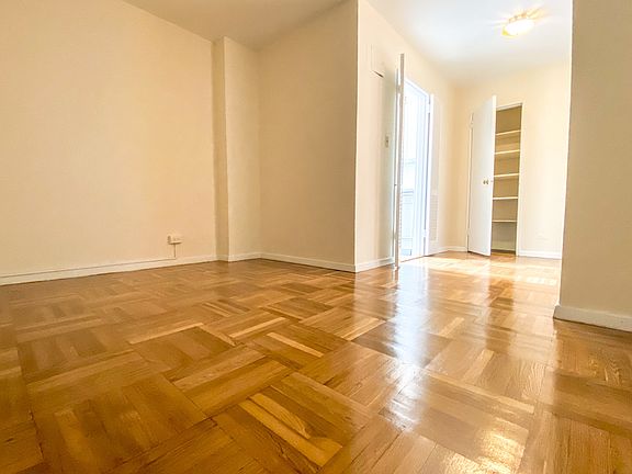 3rd image of 435 E 77th St #6BG