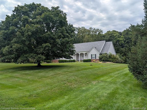 2nd image of 8146 Kimble Dr
