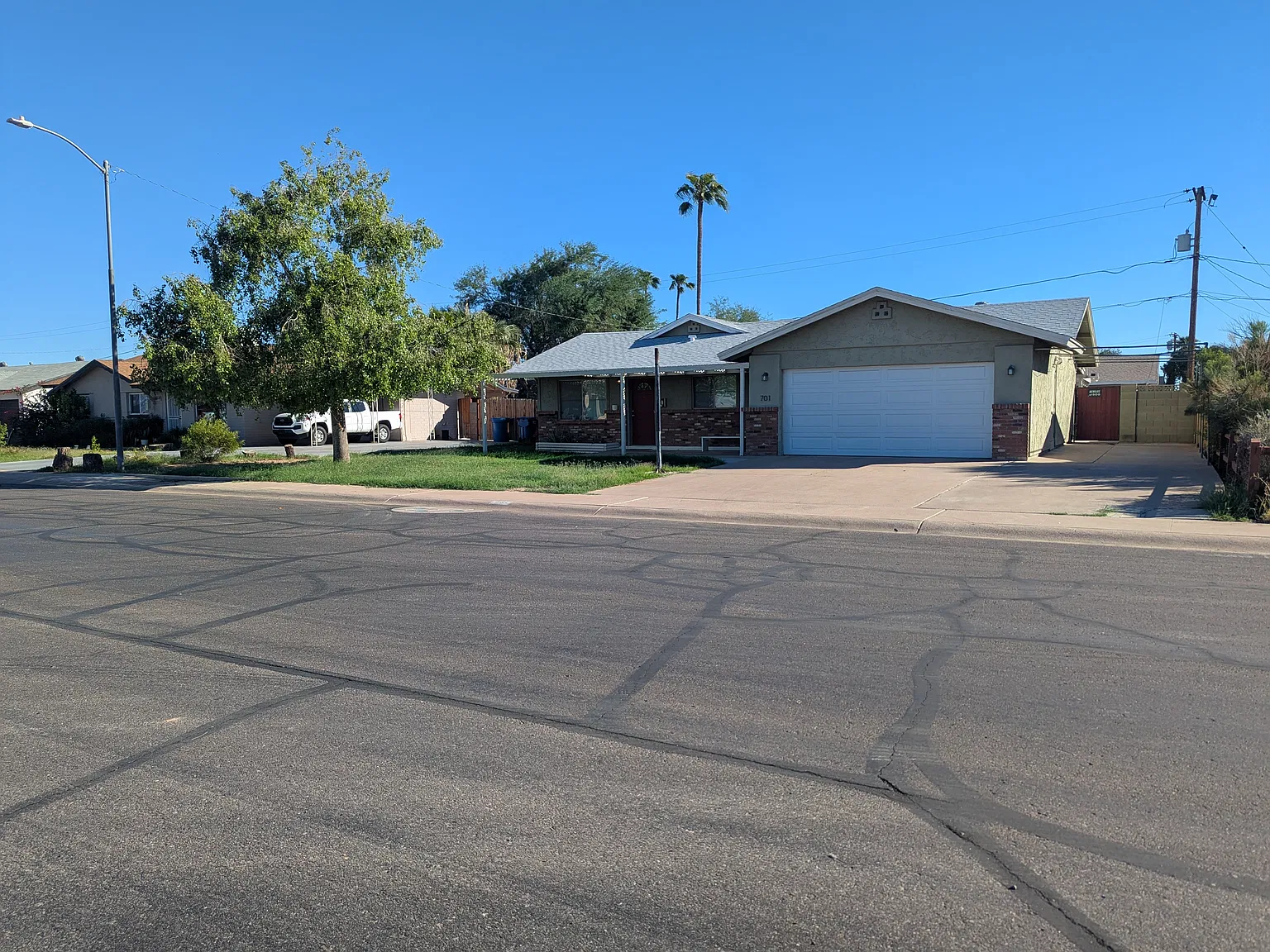 3 bed, 1460 sqft, $3,200 — Photo 1