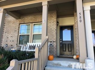 580 Village Loop Dr, Apex, NC 27502