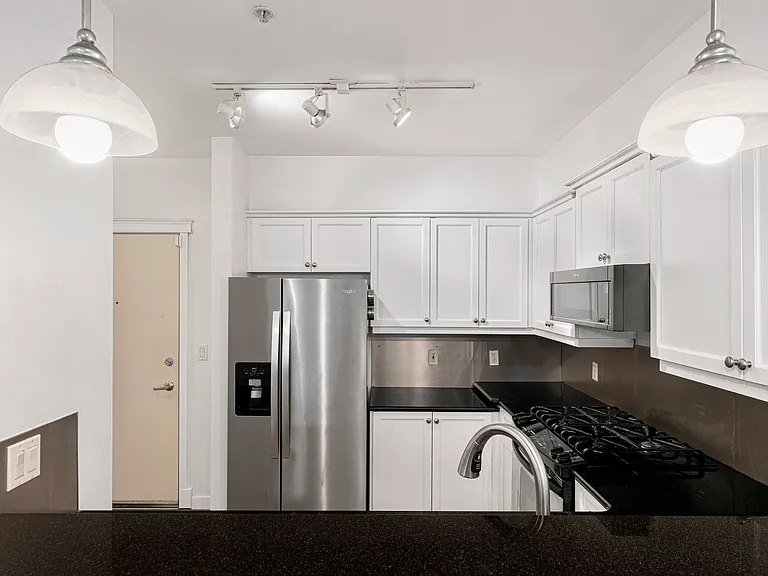 530 4th Ave W #108 — Photo 7