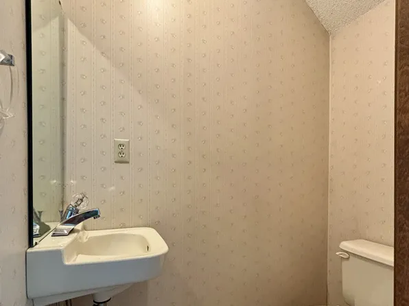 409 E Grundy St #4, Tullahoma, TN 37388