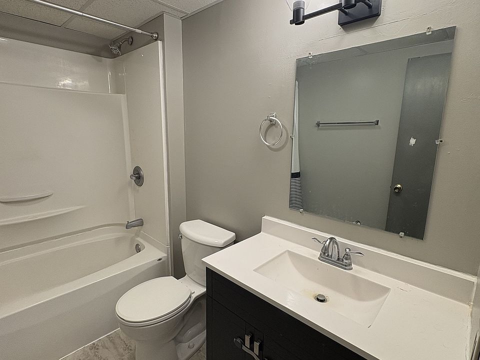 Apartment 1 at 201 West Palmer