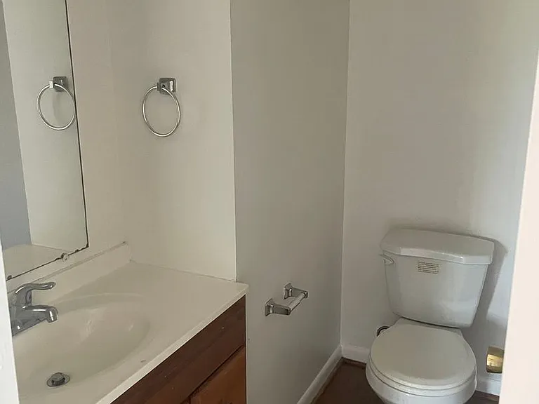 9 Lenis Ct — Photo 6