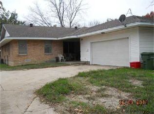 717 Blossom Rd, Garland, TX 75041