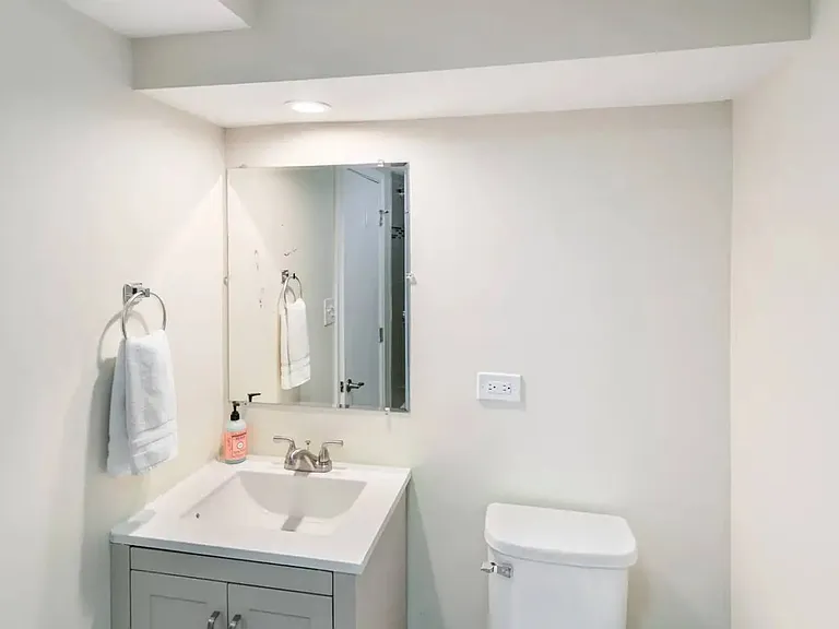 125 E Sunnyside Ave — Photo 35